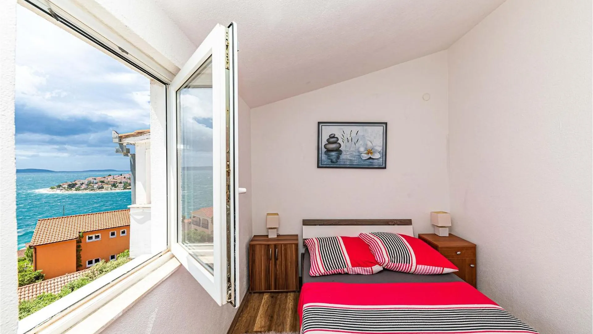 Beautiful Apartment In Okrug Gornji With Wifi Trogir Croatia